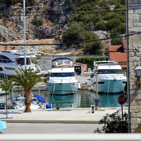 Apartment Modern In Near Split Croatia Marina