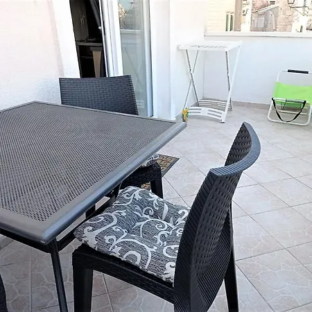 Modern In Near Split Croatia Apartment