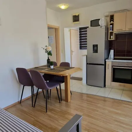 Apartment Modern In Near Split Croatia *